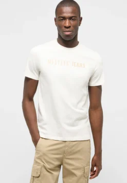 T-Shirt Style Austin