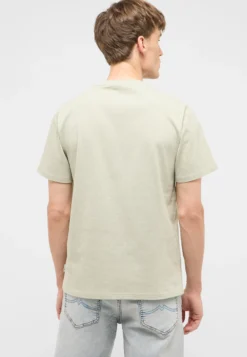T-Shirt Style Austin