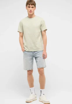 T-Shirt Style Austin