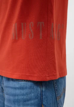 T-Shirt Style Austin