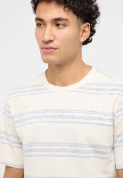 T-Shirt Style Austin