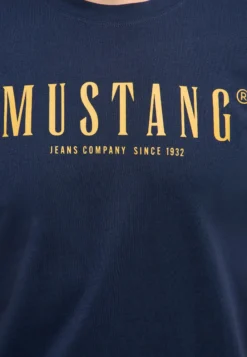 T-Shirt Style Austin