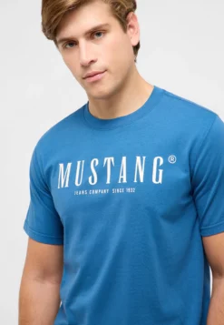 T-Shirt Style Austin