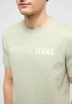 T-Shirt Style Austin