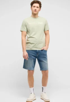 T-Shirt Style Austin