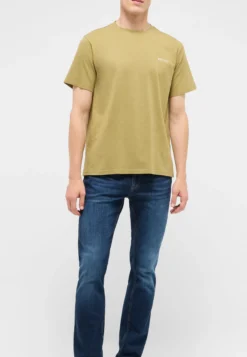 T-Shirt Style Austin
