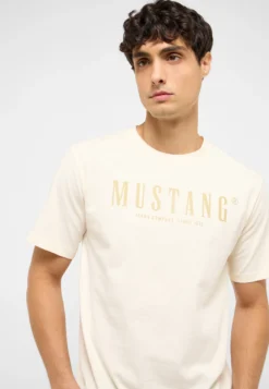 T-Shirt Style Austin