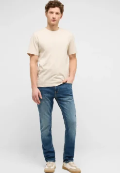 T-Shirt Style Austin