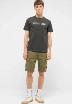 T-Shirt Style Austin
