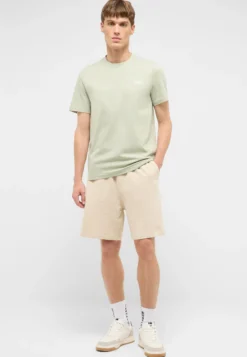 T-Shirt Style Austin