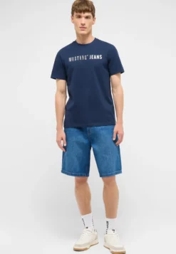 T-Shirt Style Austin