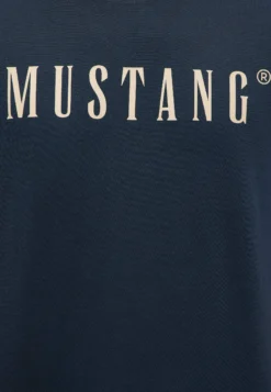 T-Shirt Style Austin