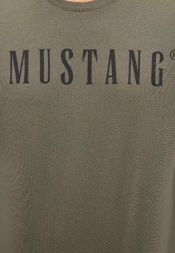 T-Shirt Style Austin