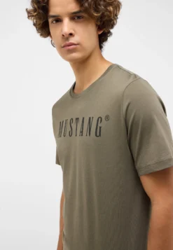 T-Shirt Style Austin