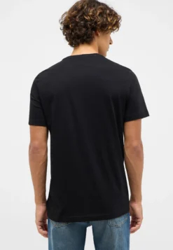 T-Shirt Style Austin