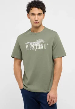 T-Shirt Style Austin