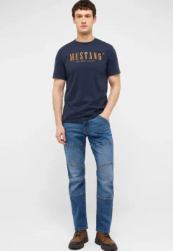 T-Shirt Style Austin