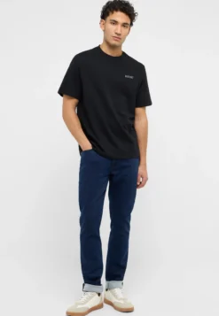 T-Shirt Style Austin