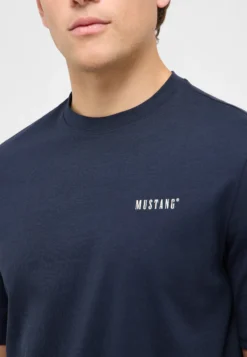T-Shirt Style Austin