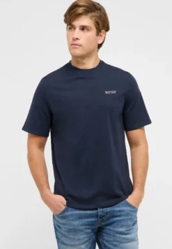 T-Shirt Style Austin