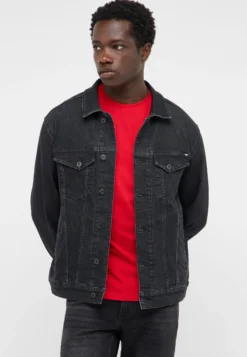 T-Shirt Style Austin