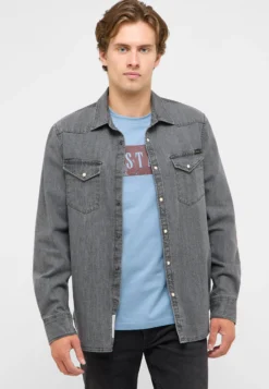 T-Shirt Style Austin