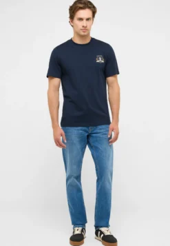 T-Shirt Style Austin