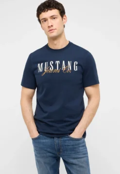 T-Shirt Style Austin