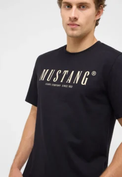 T-Shirt Style Austin