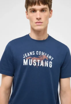 T-Shirt Style Austin