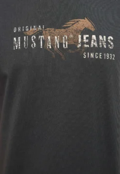T-Shirt Style Austin