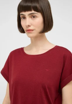 T-Shirt Style Lesley