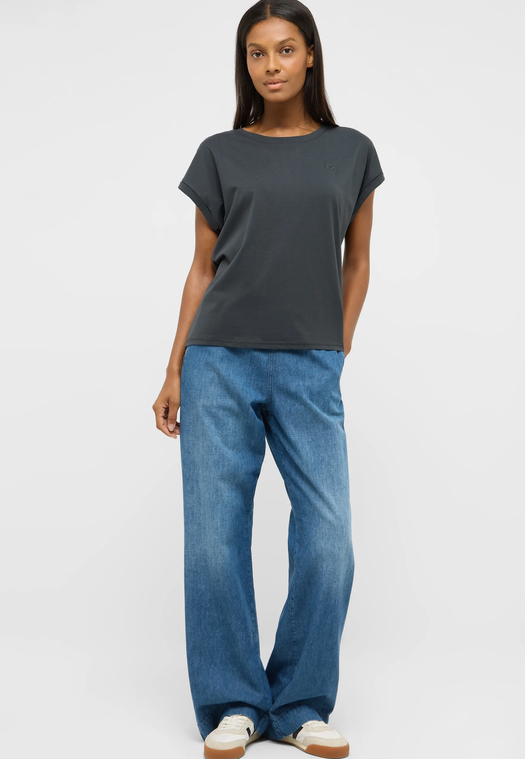 T-Shirt Style Lesley