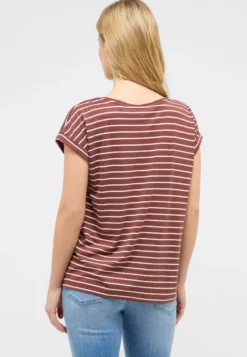 T-Shirt Style Lesley