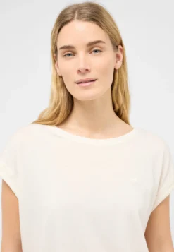 T-Shirt Style Lesley
