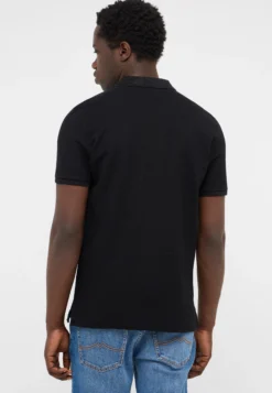 T-Shirt Style Pierre