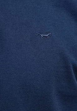 T-Shirt Style Pierre