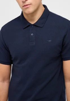 T-Shirt Style Pierre
