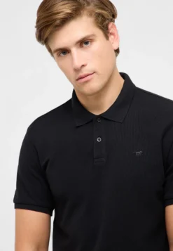 T-Shirt Style Pierre