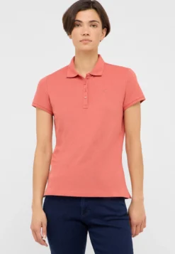 T-Shirt Style Tara
