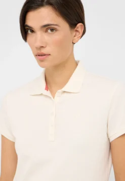 T-Shirt Style Tara