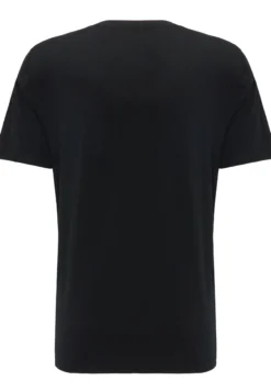 T-Shirt StyleV-Neck